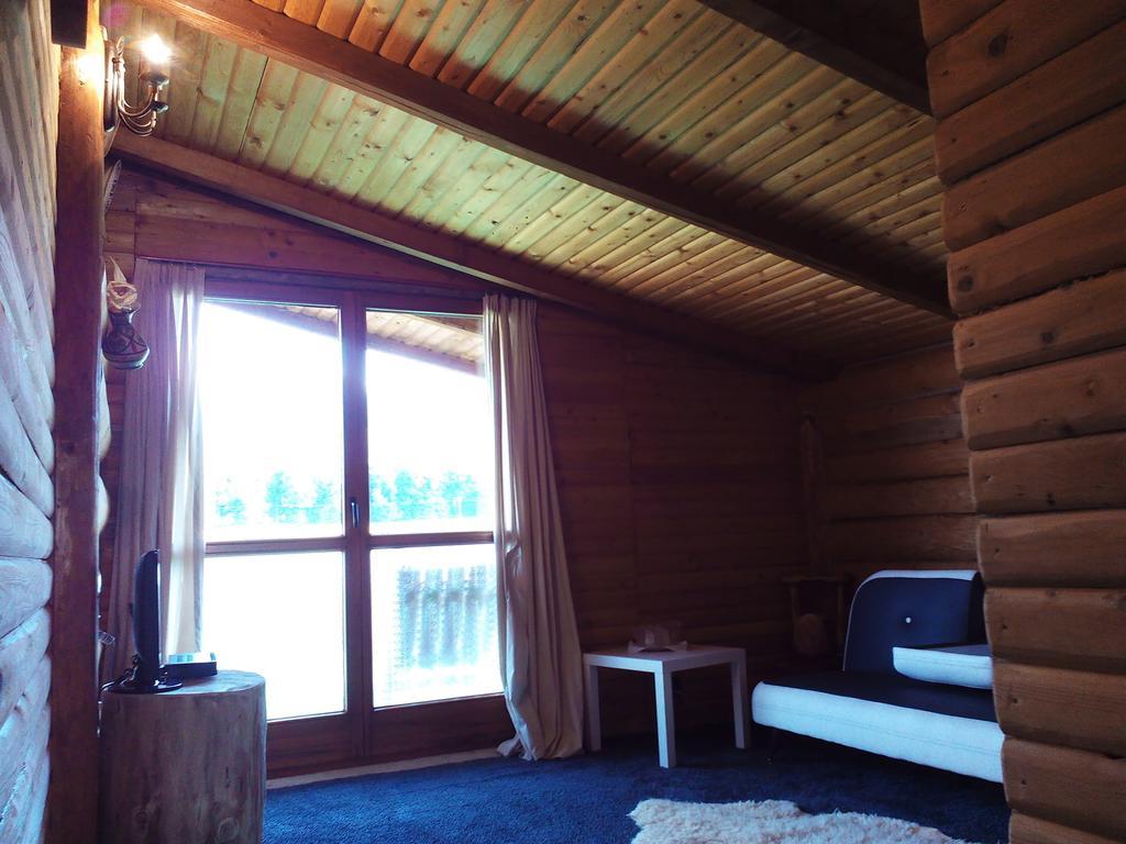 Penzion Casa Muntelui - Sambata Sîmbăta de Sus Pokoj fotografie