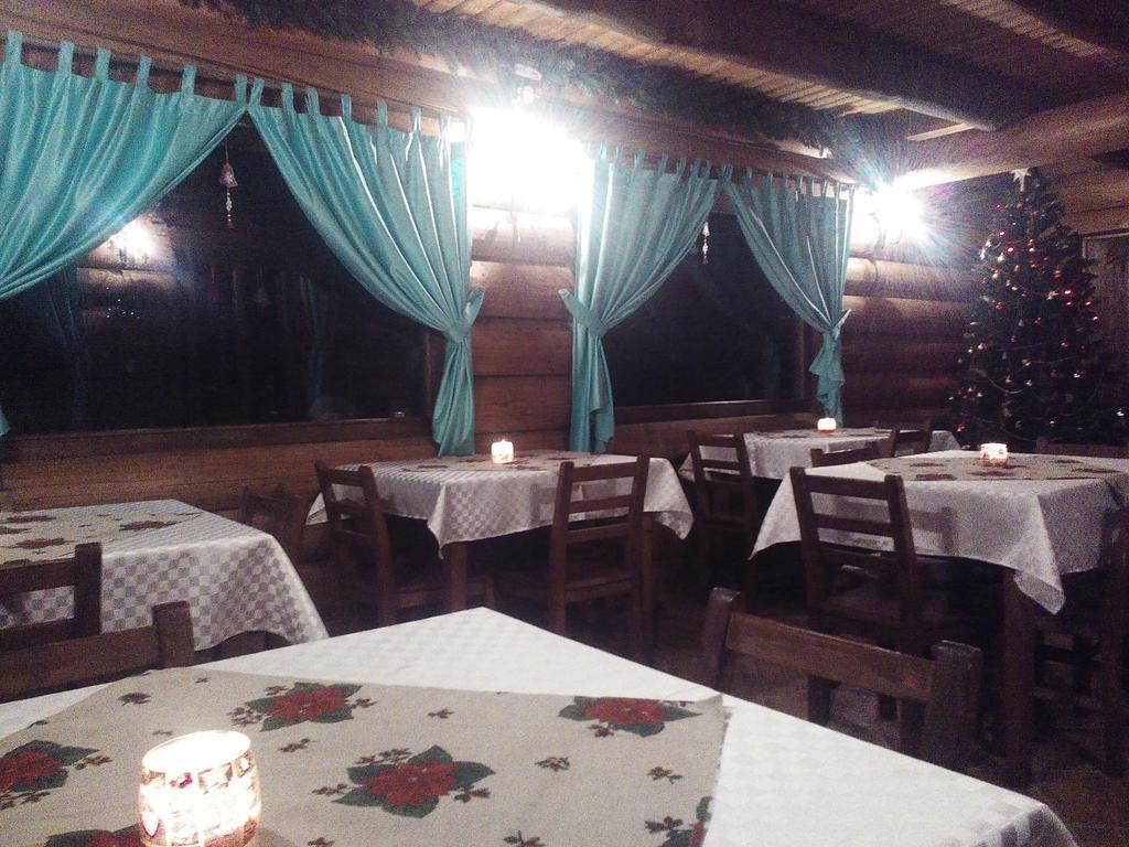 Penzion Casa Muntelui - Sambata Sîmbăta de Sus Exteriér fotografie