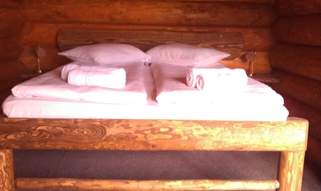 Penzion Casa Muntelui - Sambata Sîmbăta de Sus Pokoj fotografie