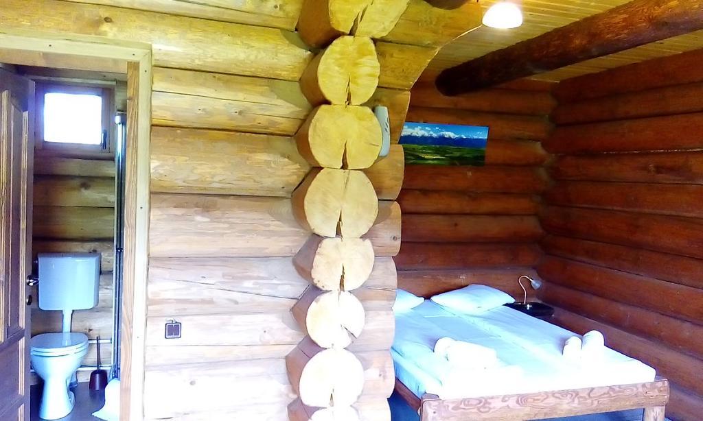 Penzion Casa Muntelui - Sambata Sîmbăta de Sus Pokoj fotografie